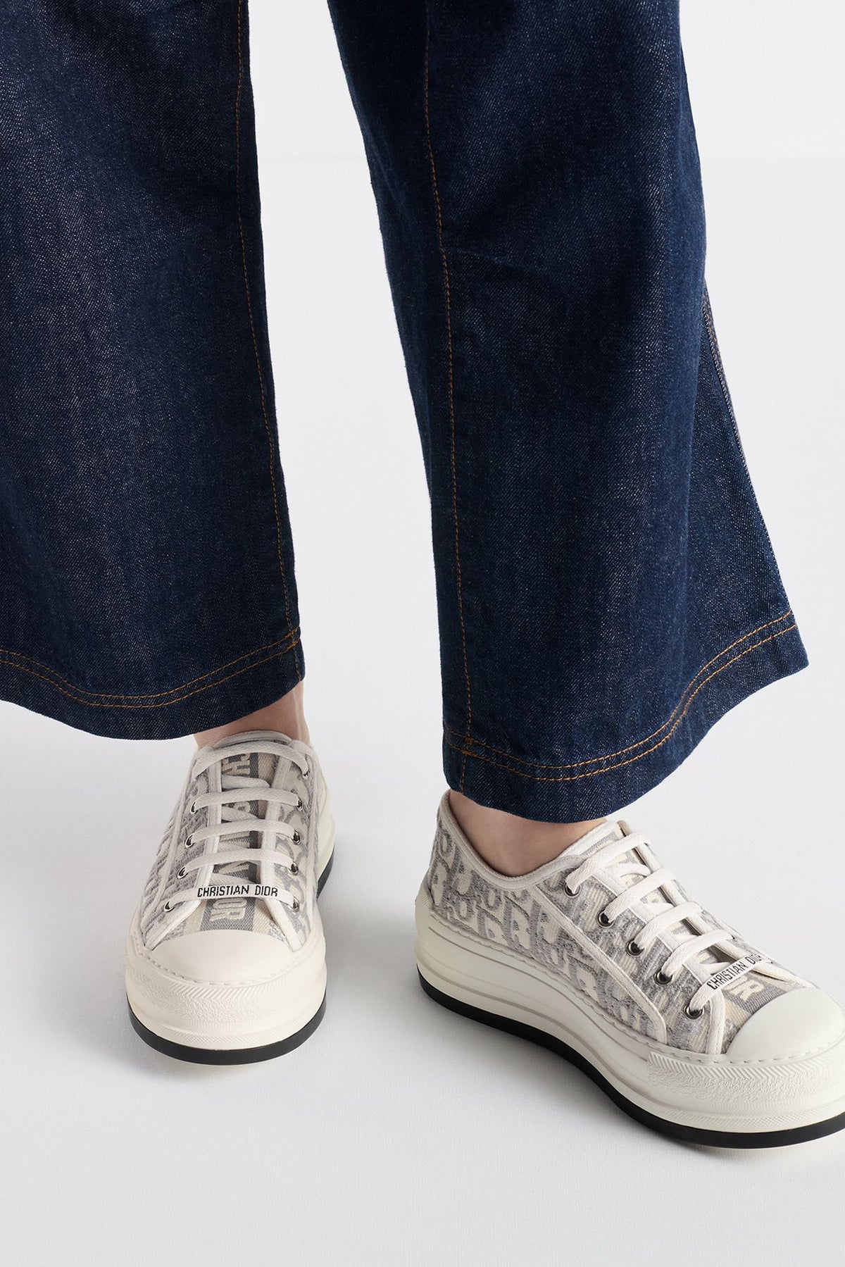 Dino shoes woman