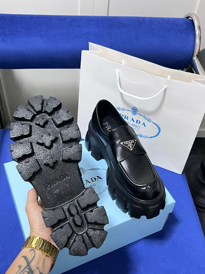 Pinia Shoes (cow leather)