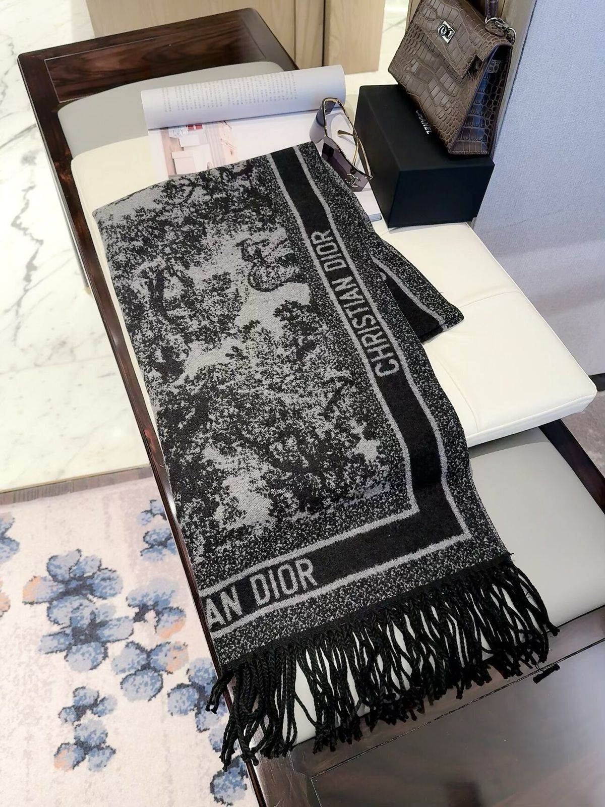 Loulou scarf