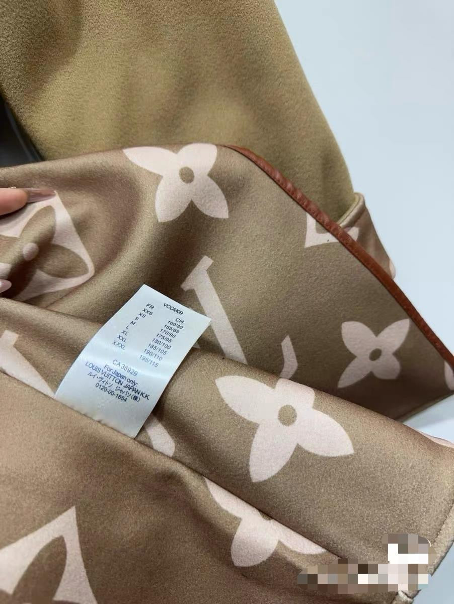 LOUINA COAT