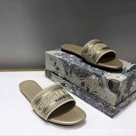 LARA Glam Slides