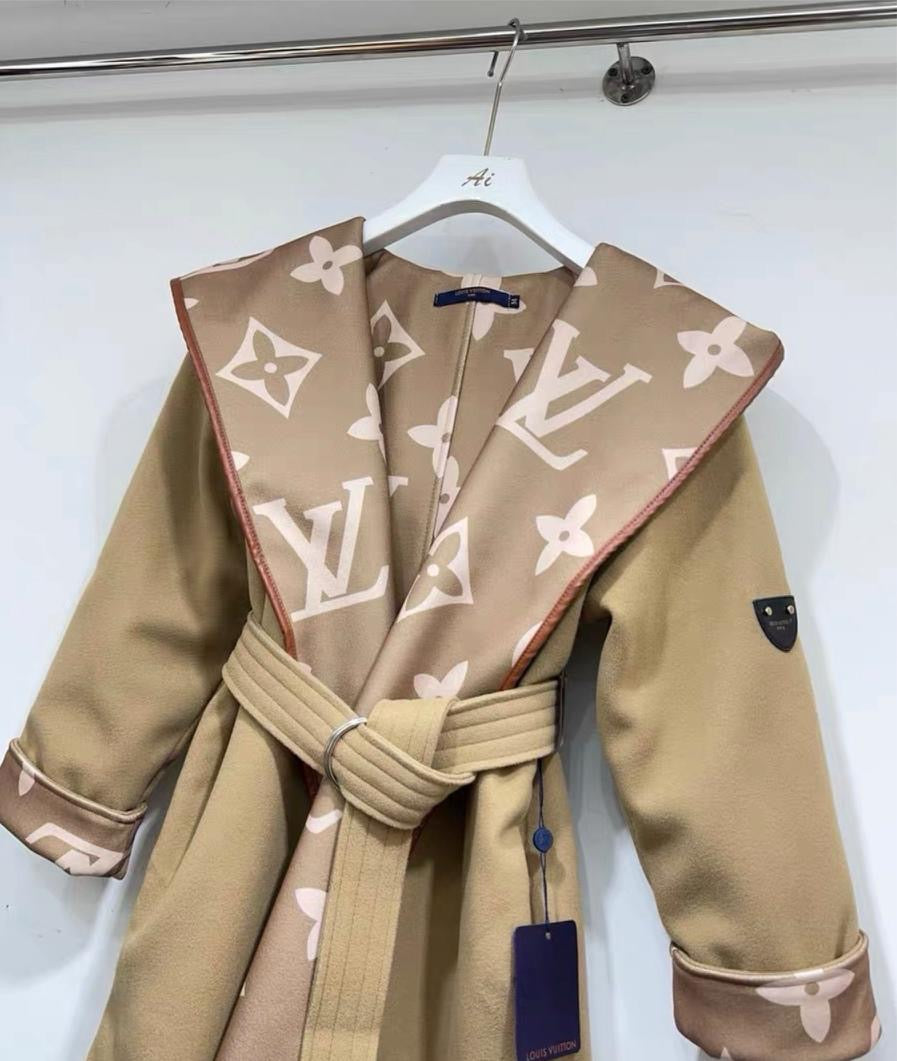 LOUINA COAT