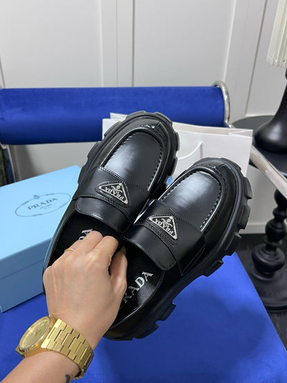 Pinia Shoes (cow leather)