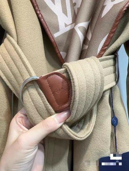 LOUINA COAT