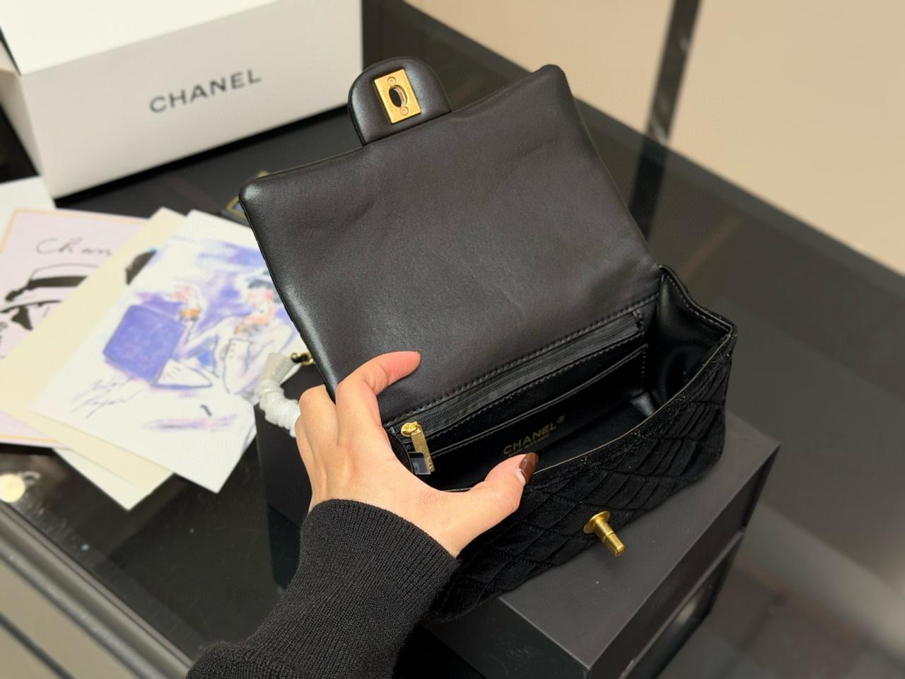 Chanelina bag