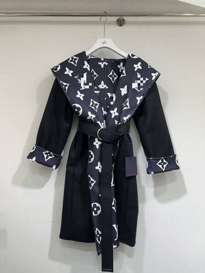 LOUINA COAT