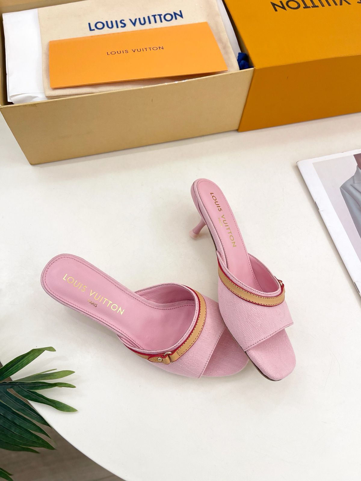 Pinky Louis heels